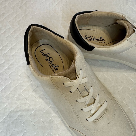 Off White LifeStride  Fashion Sneakers - Picture 2 of 6